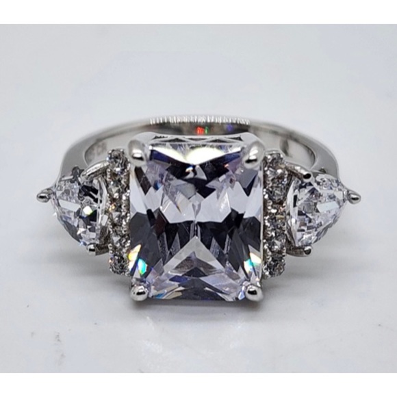 Jewelry - 925 Sterling Silver CZ cocktail ring size 5